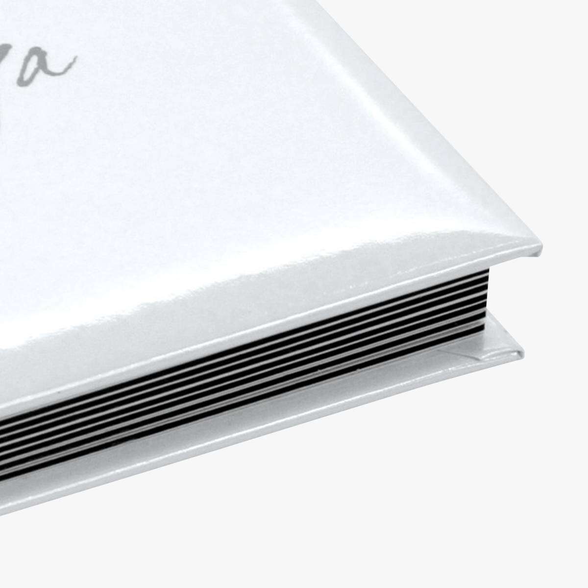 Echtfotobuch Plus A4 hoch Silk